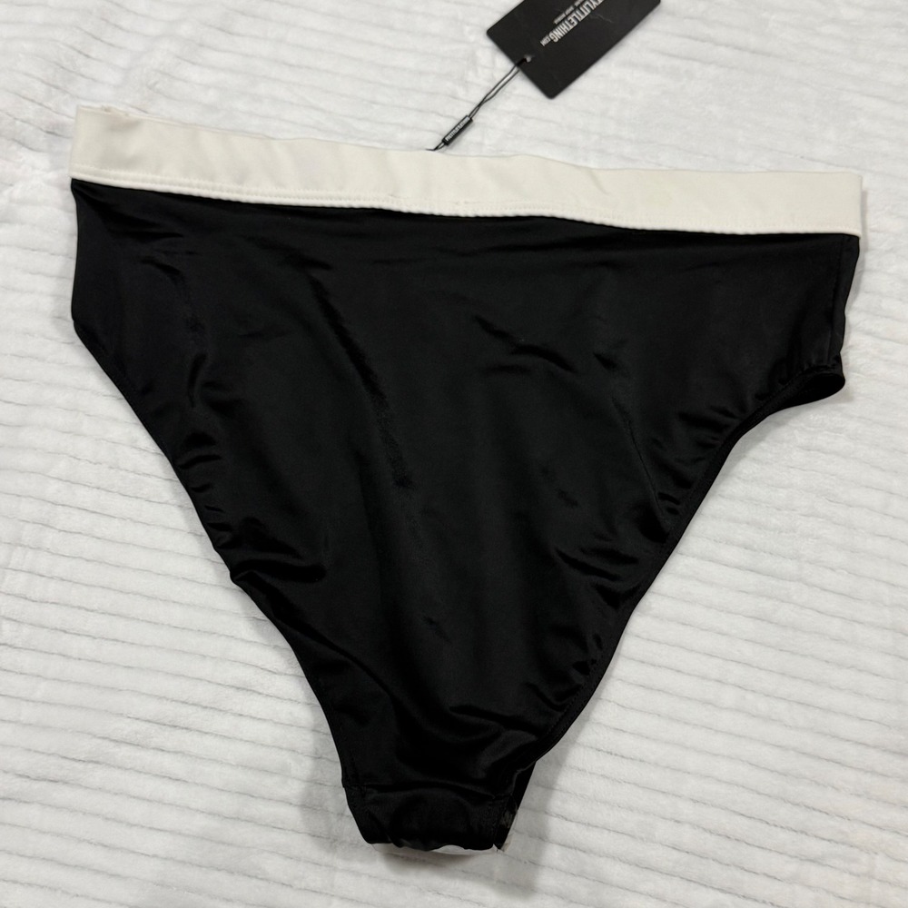PrettyLittleThing Black White High Waisted Bikini Bottoms Plus Size US 20 NWT - Picture 7 of 7